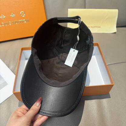 Louis Vuitton embossed leather baseball cap - Image 7