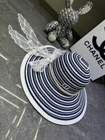 Dior lace pearl bow bucket hat - Image 8