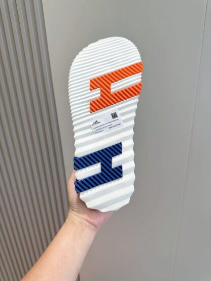 Hermès men's white and blue color matching cross ultra-light and comfortable slippers - Image 7