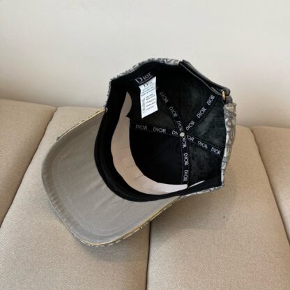 Dior elegant simple baseball cap - Image 8