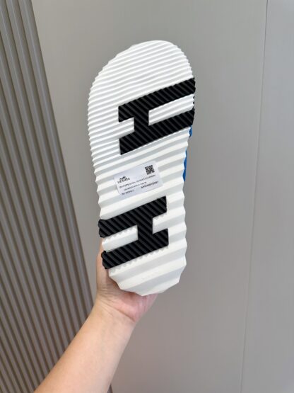Hermès Men's Dark Blue Cross Ultra Light Comfort Slippers - Image 7