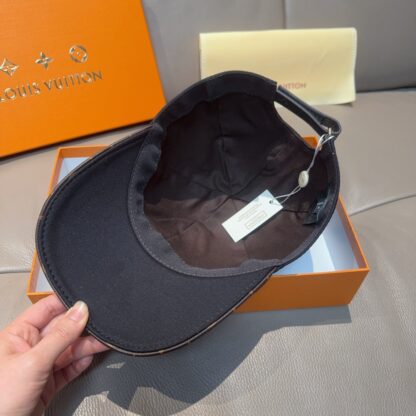 Louis Vuitton quatrefoil embroidered baseball cap - Image 7
