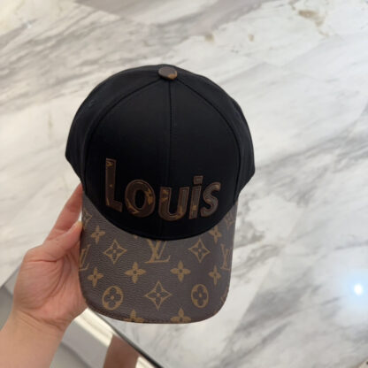 Louis Vuitton Unisex Baseball Cap - Image 7