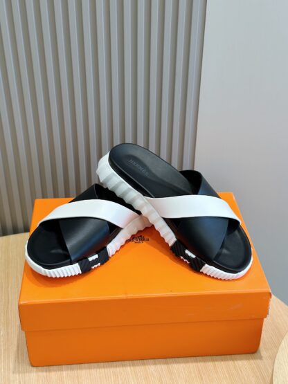 Hermès white and black men's cross-over ultra-light and comfortable slippers - Image 7