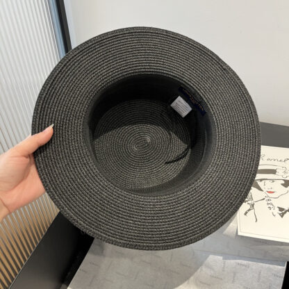 Louis Vuitton new flat straw hat - Image 7