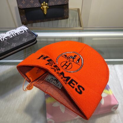 Hermès warm wool knitted hat - Image 3