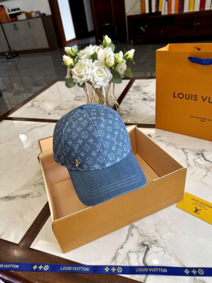 Louis Vuitton cap popular women's hat - Image 7