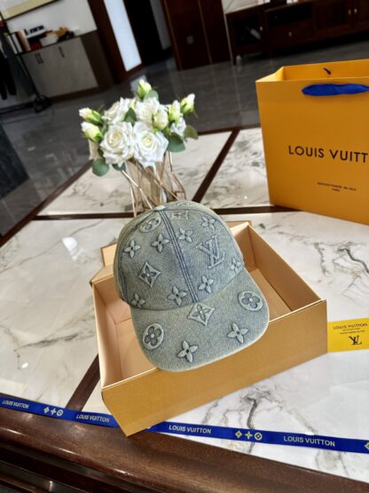 Louis Vuitton cap popular women's hat - Image 7