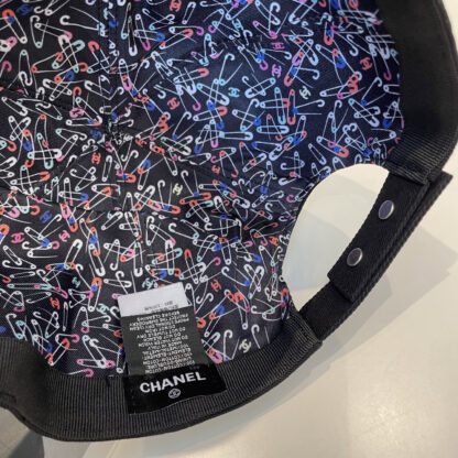 Chanel double-sided embroidered baseball cap - Image 7