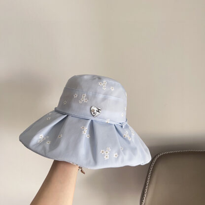 Chanel floral simple bucket hat - Image 7