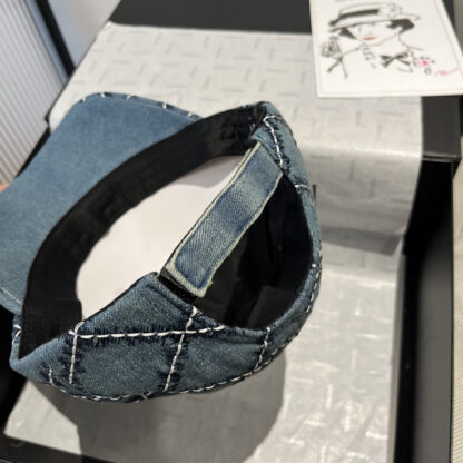 Chanel Classic Casual Baseball Cap - Image 7
