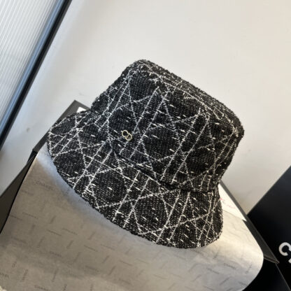Dior new bucket hat - Image 6