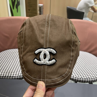 Chanel Japanese retro couple casual British beret - Image 7