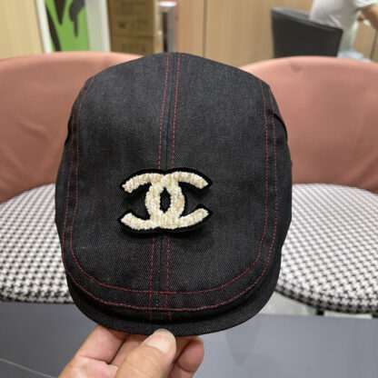 Chanel Japanese retro couple casual British beret - Image 7