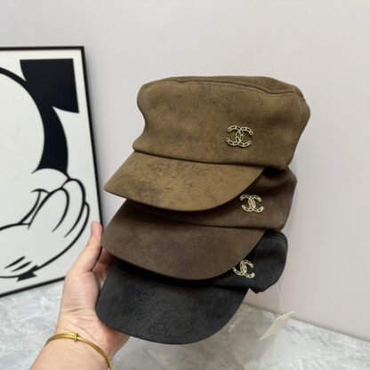 Chanel simple and elegant equestrian hat - Image 7