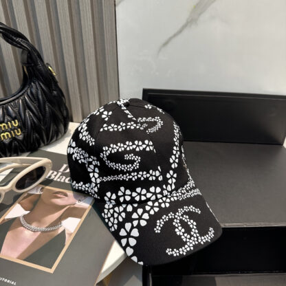 Chanel Classic Casual Baseball Cap - Image 7