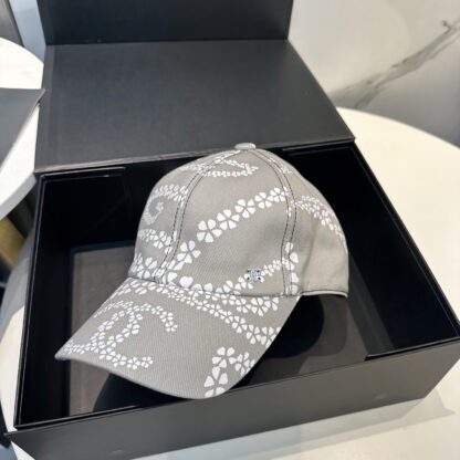 Chanel Classic Casual Baseball Cap - Image 7