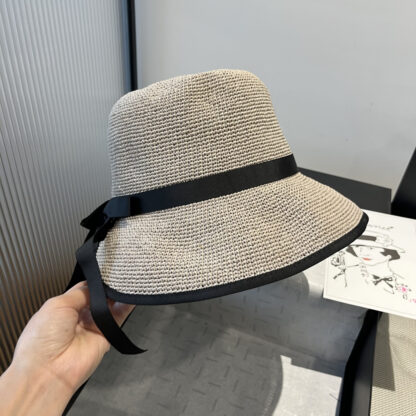 Dior exquisite and fashionable bucket hat - Image 8