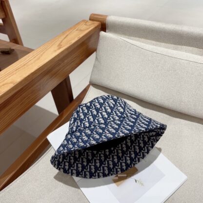 Dior exquisite and fashionable bucket hat - Image 8