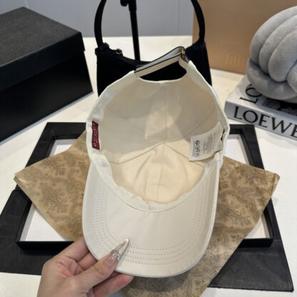 Gucci Spring/Summer Collection Baseball Cap - Image 7