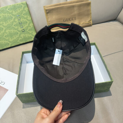 Gucci embroidered baseball cap - Image 7