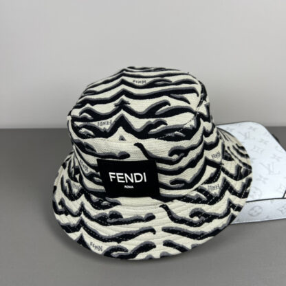 Fendi new denim bucket hat - Image 8
