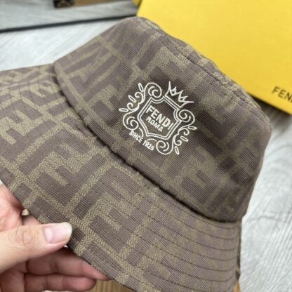 Fendi printed double embroidered bucket hat - Image 7