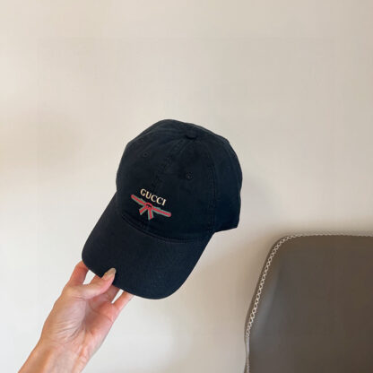 Gucci simple baseball cap - Image 7