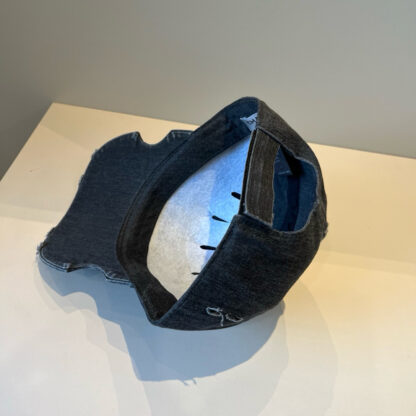 Chanel Classic Casual Baseball Cap - Image 7