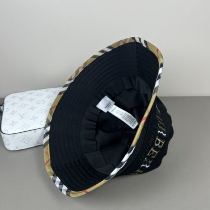 Burberry Classic Bucket Hat with Embroidery - Image 8
