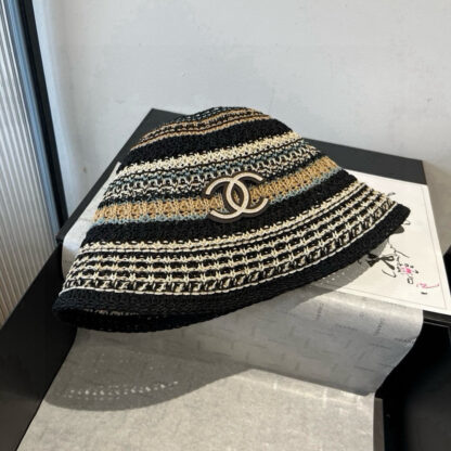 Chanel knitted bucket hat - Image 7