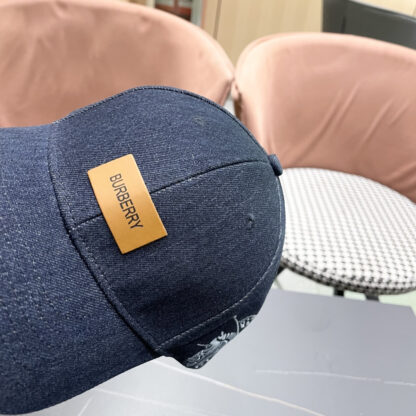 Burberry Classic Slouch Baseball Cap - Image 8
