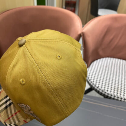 Burberry Classic Slouch Baseball Cap - Image 8