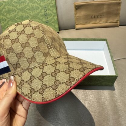 Gucci baseball cap for men and women - Image 7
