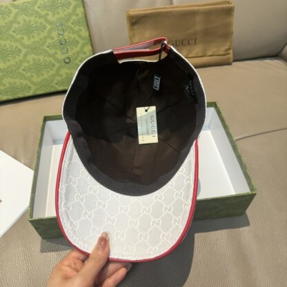 Gucci baseball cap for men and women - Image 7