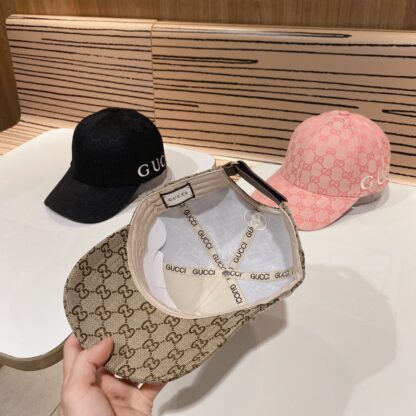 Gucci Unisex Baseball Cap - Image 7