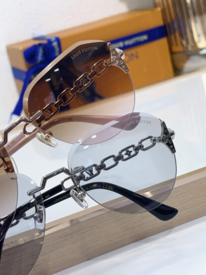 LOUIS VUITTON Fashion Sunglasses - Image 8