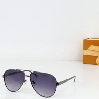 LOUIS VUITTON Fashion Sunglasses - Image 8
