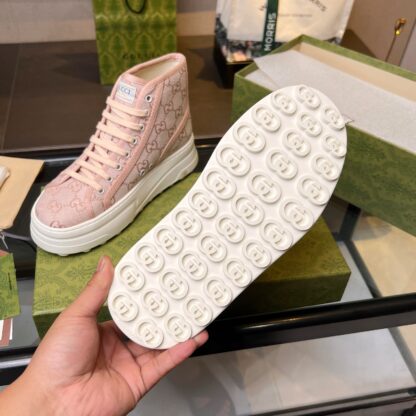 Gucci early spring casual sneakers - Image 8