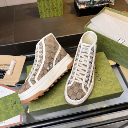 Gucci early spring casual sneakers - Image 8