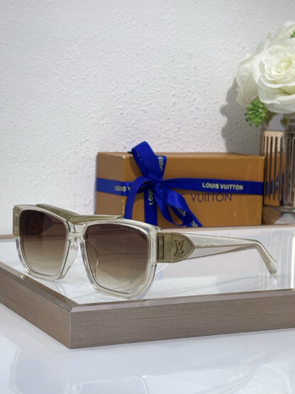 LOUIS VUITTON Fashion Sunglasses - Image 8
