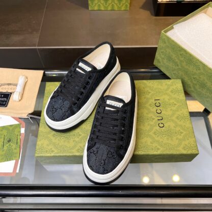 Gucci early spring casual sneakers - Image 8
