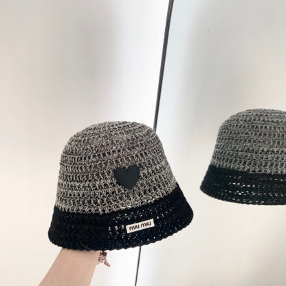 Miu Miu colour-block holiday bucket hat - Image 8