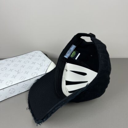 Prada fashion baseball cap - Image 7