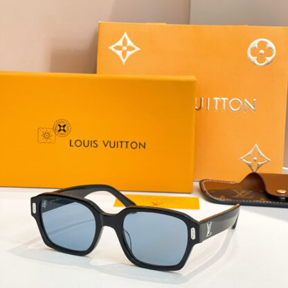 LOUIS VUITTON Fashion Sunglasses - Image 8