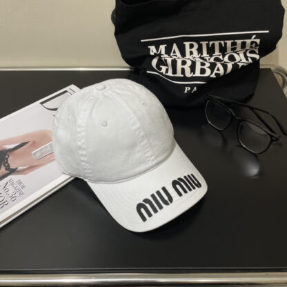 Miu Miu simple fashion baseball cap - Image 8