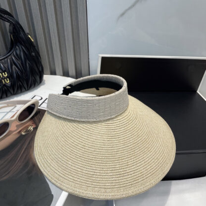 Miu Miu Simple Casual Hat - Image 8