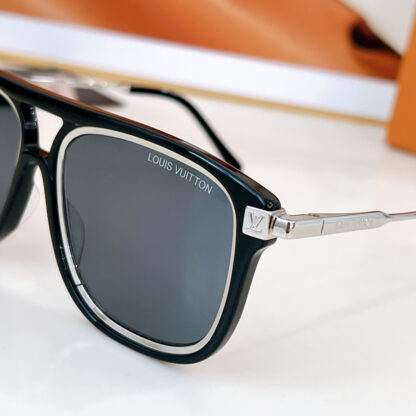 LOUIS VUITTON Fashion Sunglasses - Image 8