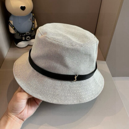 Saint Laurent bucket hat with belt - Image 7