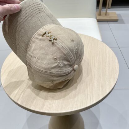 Yves Saint Laurent stylish all-match baseball cap - Image 7